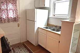 6759 N Artesian Ave, Chicago, IL 60645 - Photo 5