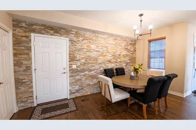 8424 Dawn Lane, Darien, IL 60561 - Photo 11