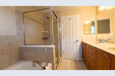 8424 Dawn Lane, Darien, IL 60561 - Photo 17