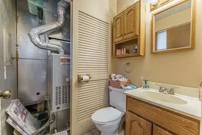7870 Asbury Circle, Hanover Park, IL 60133 - Photo 17