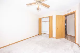 2741 Harbor Dr, Joliet, IL 60431 - Photo 23