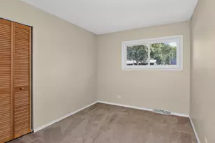 7714 Brookhaven Ave, Darien, IL 60561 - Photo 13