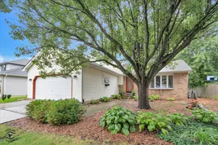 24951 S Blackthorne Rd, Manhattan, IL 60442 - Photo 1