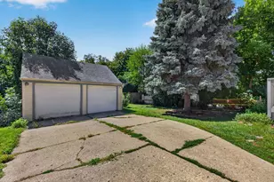 3211 Broadway Rd, Rockford, IL 61108 - Photo 33