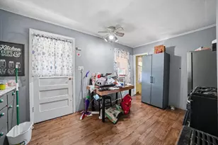 7025 W 73rd Pl, Chicago, IL 60638 - Photo 9