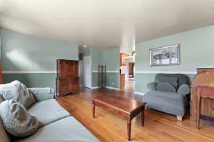 135 Laura Ln, Thornton, IL 60476 - Photo 5