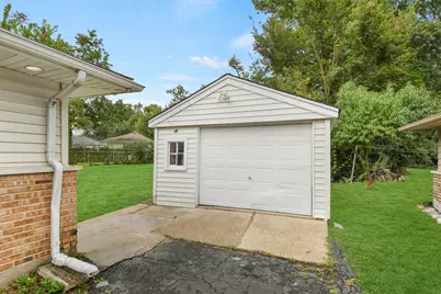 108 Shabbona Drive, Park Forest, IL 60466 - Photo 15