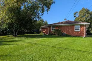 1364 Empire Ct, Freeport, IL 61032 - Photo 23
