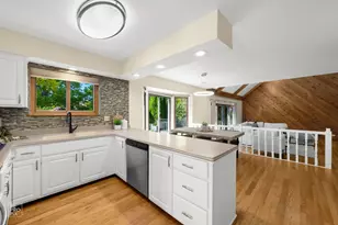 154 Saddle Brook Dr, Oak Brook, IL 60523 - Photo 23
