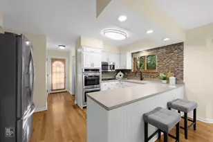 154 Saddle Brook Dr, Oak Brook, IL 60523 - Photo 21
