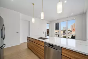 159 W North Ave, Chicago, IL 60610 - Photo 9