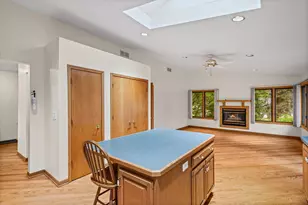 1026 Spafford St, Antioch, IL 60002 - Photo 9