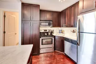 2930 N Sheridan Rd, Chicago, IL 60657 - Photo 13