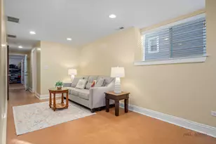 4313 N Ridgeway Ave, Chicago, IL 60618 - Photo 23