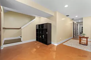 4313 N Ridgeway Ave, Chicago, IL 60618 - Photo 21