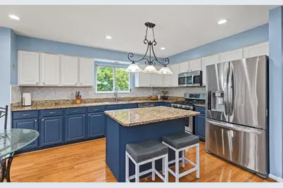 2131 Skylane Drive, Naperville, IL 60564 - Photo 9