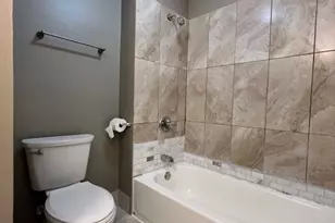 2835 N Ridgeway Ave, Chicago, IL 60618 - Photo 17
