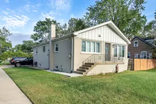 8433 Central Ave, Burbank, IL 60459 - Photo 1