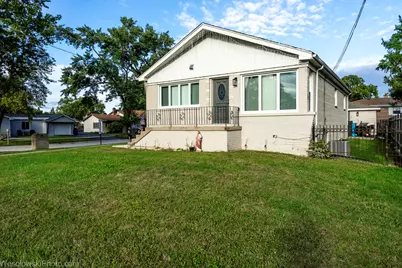 8433 Central Avenue, Burbank, IL 60459 - Photo 3