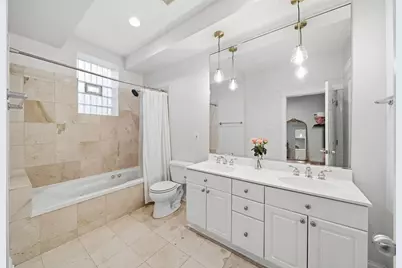 [Address not provided], Chicago, IL 60613 - Photo 17