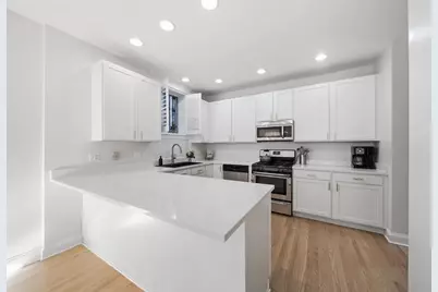 [Address not provided], Chicago, IL 60613 - Photo 11