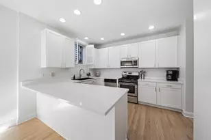 [Address not provided], Chicago, IL 60613 - Photo 11