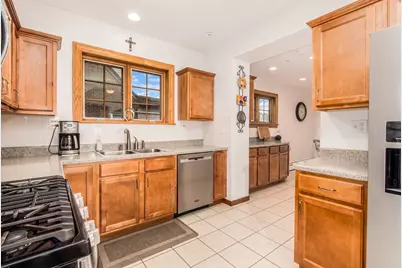221 East Avenue, Park Ridge, IL 60068 - Photo 9