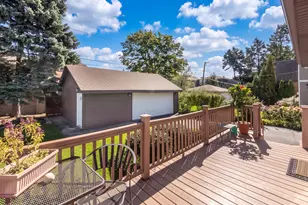 221 East Ave, Park Ridge, IL 60068 - Photo 23