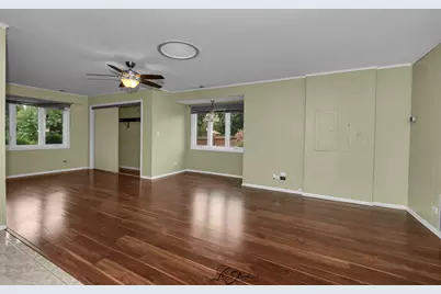 10S073 Clarendon Hills Road, Willowbrook, IL 60527 - Photo 19