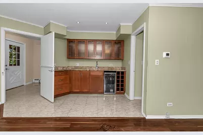 10S073 Clarendon Hills Road, Willowbrook, IL 60527 - Photo 21