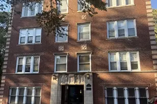 1050 W Dakin St, Chicago, IL 60613 - Photo 1