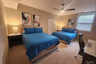 1050 W Dakin St, Chicago, IL 60613 - Photo 17