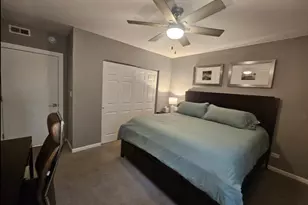 1050 W Dakin St, Chicago, IL 60613 - Photo 13