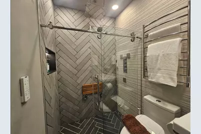 1050 W Dakin Street #G2, Chicago, IL 60613 - Photo 15
