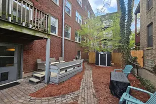 1050 W Dakin St, Chicago, IL 60613 - Photo 27