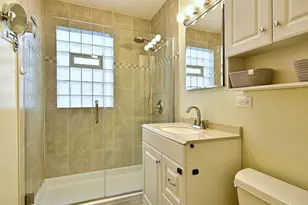 7041 W School St, Chicago, IL 60634 - Photo 15