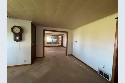 423 E 300N Road, Gibson City, IL 60936 - Photo 11