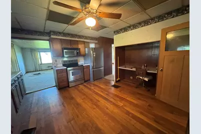 423 E 300N Road, Gibson City, IL 60936 - Photo 7
