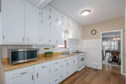 843 Pearl Street, Aurora, IL 60505 - Photo 13