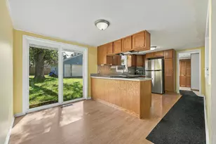 16539 W 144th Pl, Lockport, IL 60441 - Photo 5