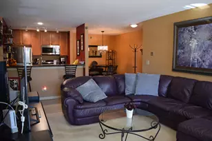 211 Glengarry Dr, Bloomingdale, IL 60108 - Photo 5
