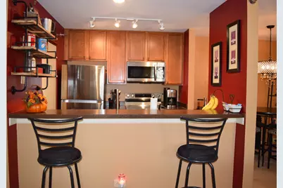 211 Glengarry Drive #205, Bloomingdale, IL 60108 - Photo 9
