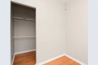 2101 W Montrose Avenue #2, Chicago, IL 60618 - Photo 11