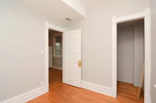 2101 W Montrose Ave, Chicago, IL 60618 - Photo 15