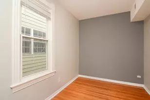 2101 W Montrose Ave, Chicago, IL 60618 - Photo 13