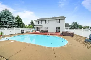3910 Mockingbird Ln, Byron, IL 61010 - Photo 41