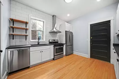 2642 N Sacramento Avenue #2, Chicago, IL 60647 - Photo 3