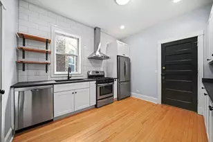 2642 N Sacramento Ave, Chicago, IL 60647 - Photo 3