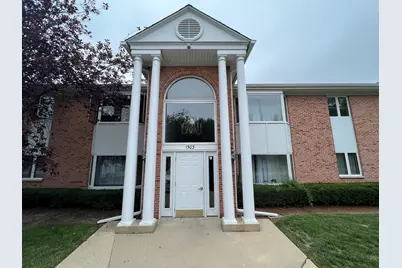 1503 N Milwaukee Avenue #4B, Libertyville, IL 60048 - Photo 1