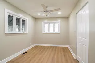11024 Oxford Ave, Chicago Ridge, IL 60415 - Photo 5
